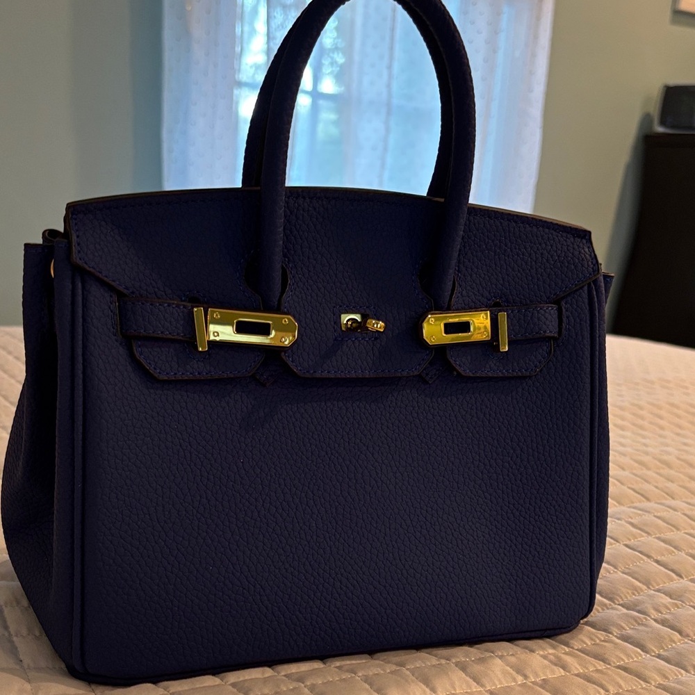 Elegant Blue Handbag. IMITATION!!!!!!